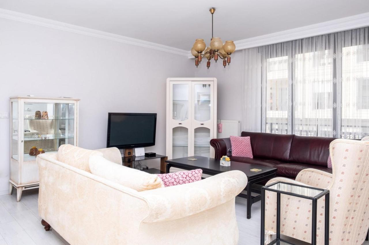 Flat Near Trendy Attractions In Kadikoy Appartement Istambul